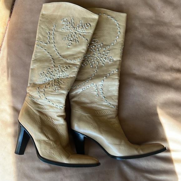 Vivian Lee Metallic Gold Tan Boot w/Embellished Pearl Bronze Lacing.  Sz 37 - Picture 9 of 13